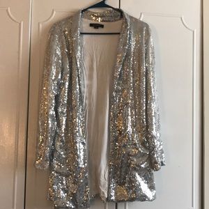 Beautiful BRAND NEW SHAW BOUGHT IN JAPAN